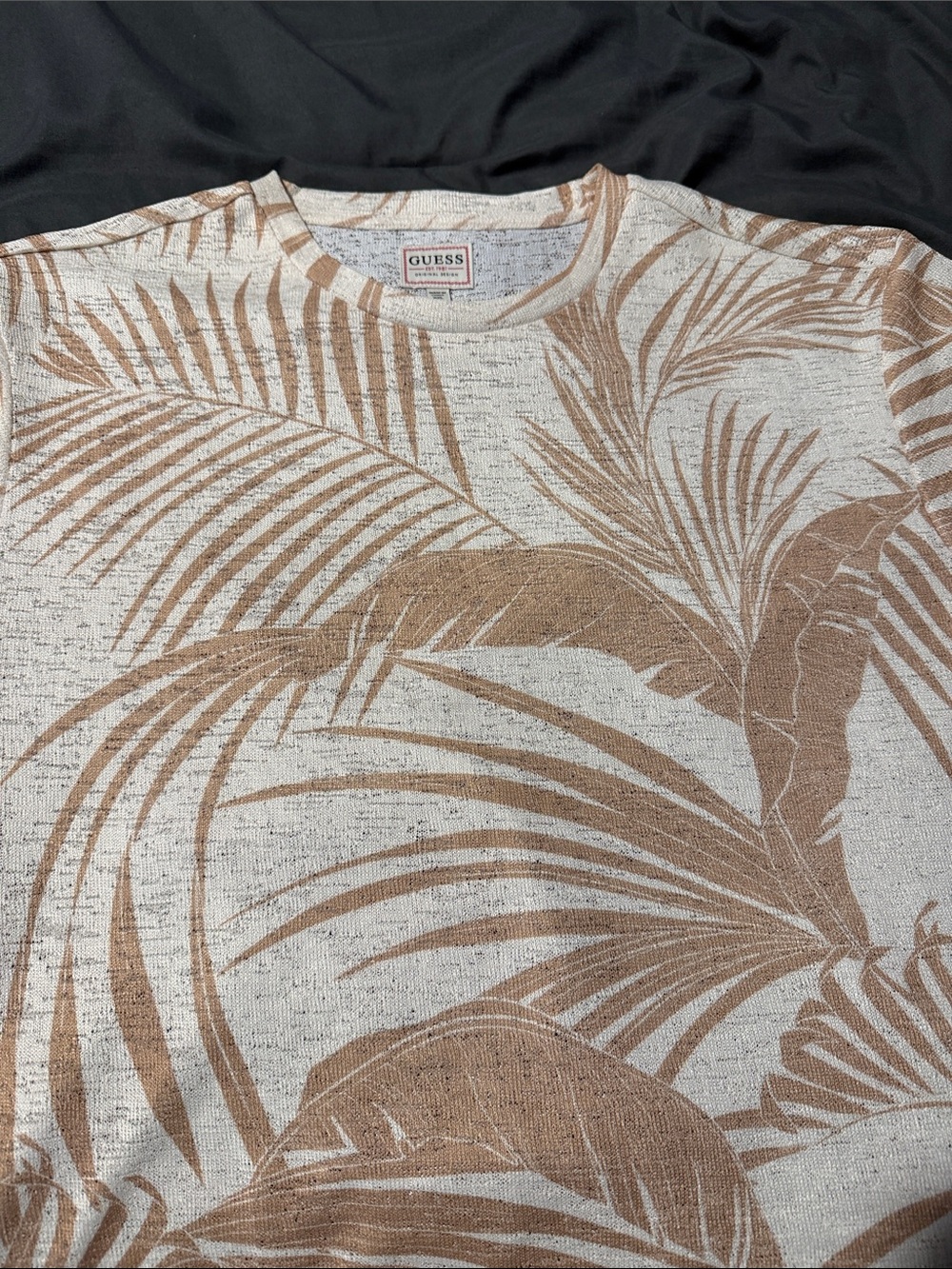 GUESS Palm Leaf Print Short Sleeve Tee - Beige & Cream